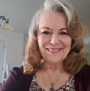 Meet your Posher, Pam